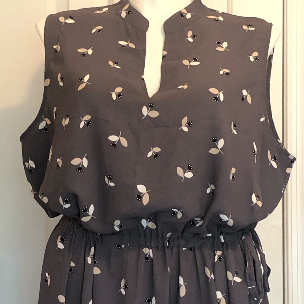 Anne Klein Gray Midi Dress with White Floral Print - Picture 3 of 14